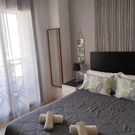 Centro Puerto Дения